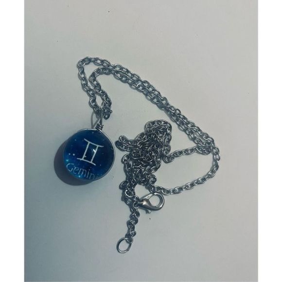 Gemini BLUE GLOBE ZODIAC STAR SIGN HOROSCOPE NECKLACE - Picture 4 of 8